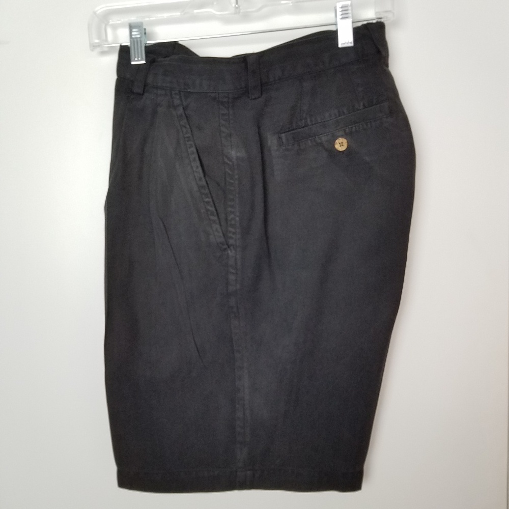 Tommy Bahamas Mens Shorts size 34.